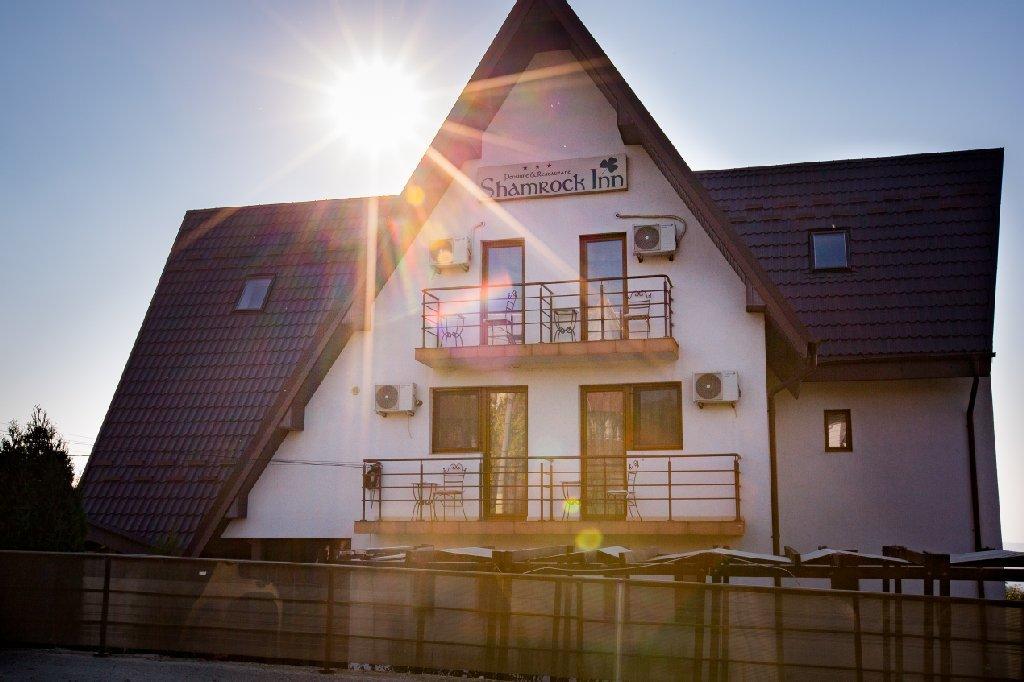 Shamrock Inn Iasi Exterior foto
